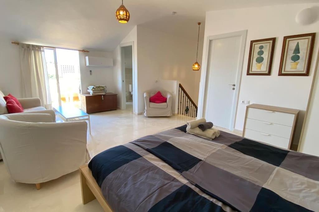 3 Bedroom Penthouse Close By Parque De La Paloma 베날마데나코스타 외부 사진